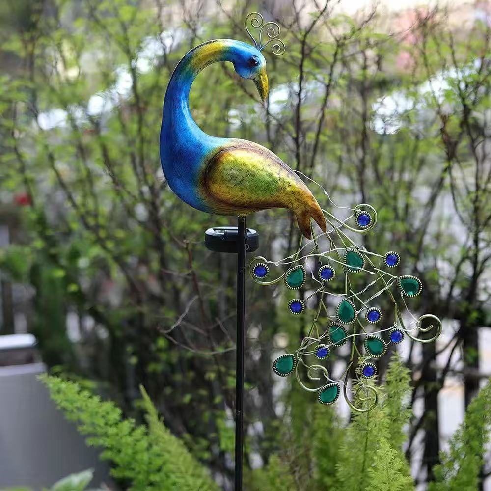 Metal Peacock Solar Stake Ligh - Outdoor Lighting Yard Stakes recension och pris